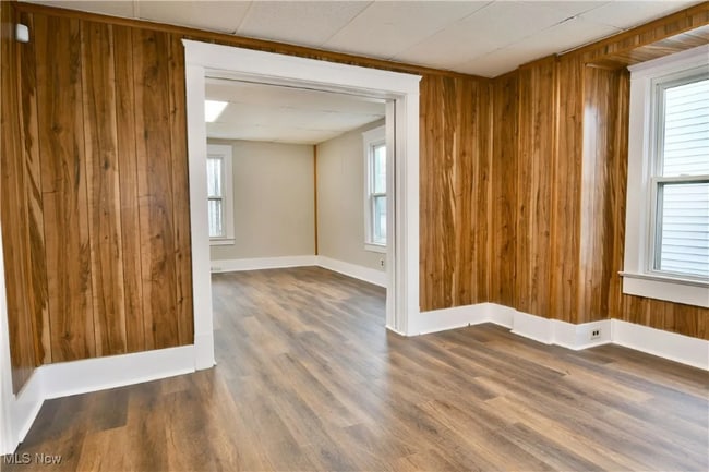 Photo - 2785 Deforest Rd SE