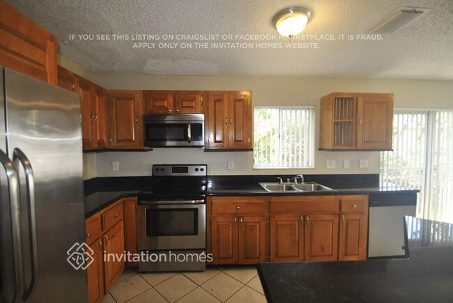 Photo - 930 SW 88th Terrace