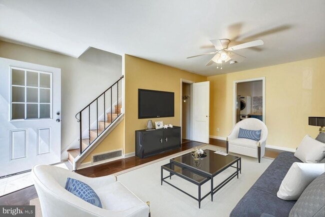Building Photo - 5810 Fifer Dr Rental