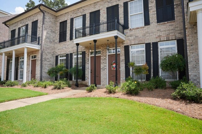 Building Photo - 2206 Anderson Rd
