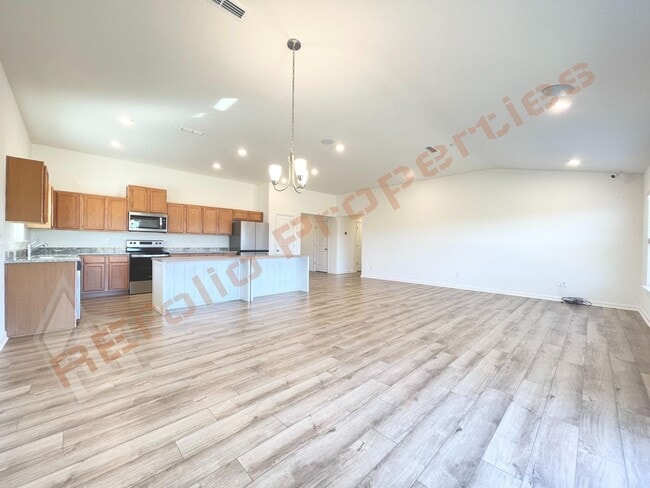 Photo - 6117 Oak Psge Dr