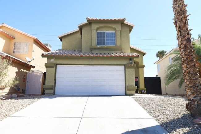 Building Photo - Lovely Two-Story home with Pool on Eastside!
