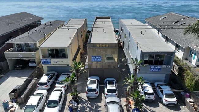 Photo - 6569 Del Playa Dr Unidad 1