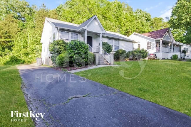 Photo - 812 Silver Ct