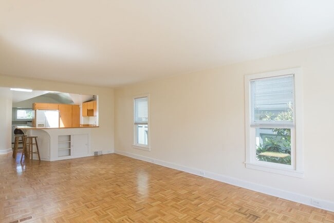 Photo - 2bd/1ba Seattle Home