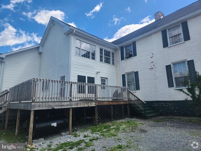 Building Photo - 9771 Winchester Ave Rental