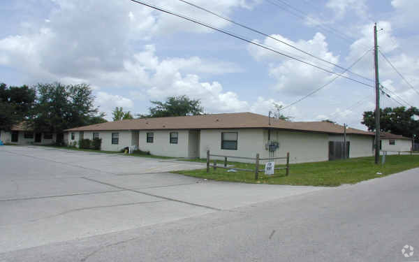 Fairview Oaks - Fairview Oaks Apartments