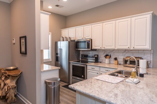 Photo - 107B White St Townhome