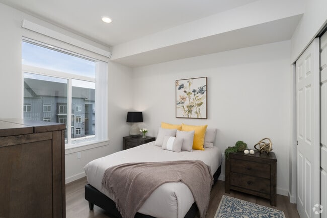 2BR, 2BA - 998SF - Bedroom - Arborview on the River
