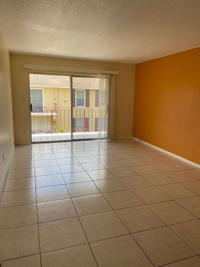 Photo - Two bedroom & Two bathroom Condo with balcony and laundry facilities