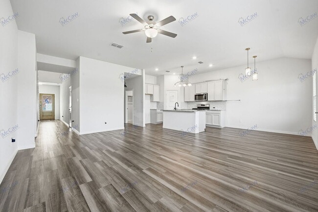 Photo - 236 Henly Dr