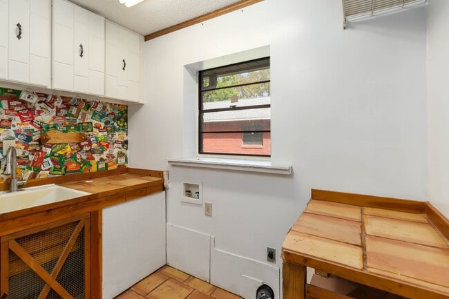 Photo - 9410 7th Ave