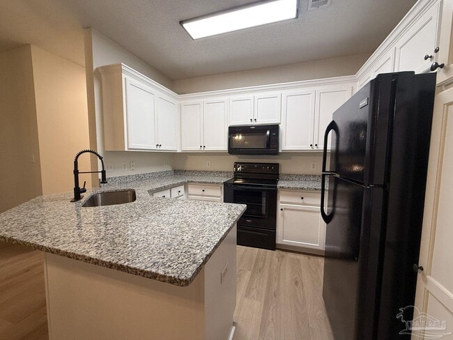 Photo - 3227 E Gonzalez St