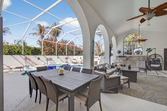 Photo - 8075 SE Governors Way