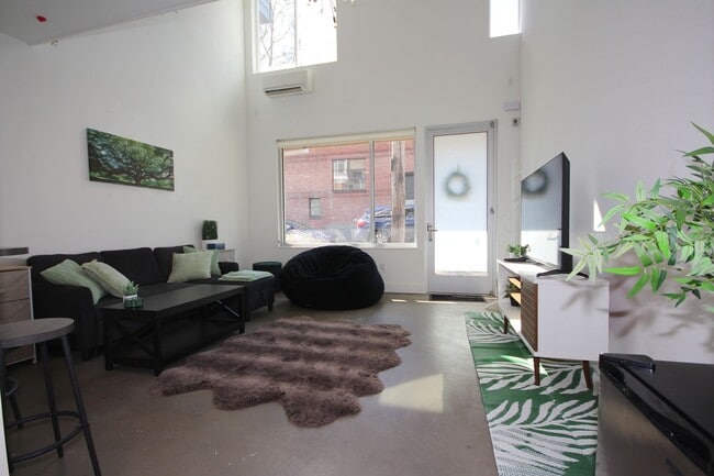 Photo - Modern Loft In Prime Wallingford Location!