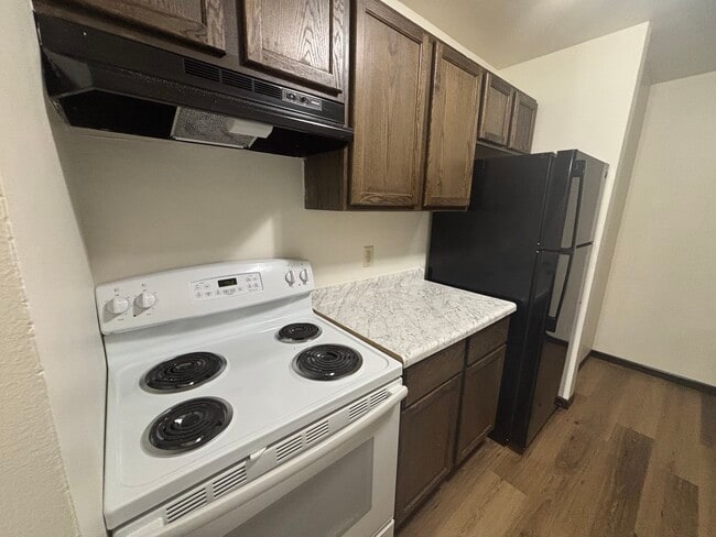 Photo - Sunset Lane Apartments