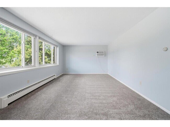Photo - 4400 Upton Ave S Unit 202