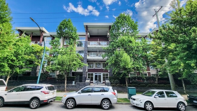 213-2477 Kelly Avenue - 213-2477 Kelly Avenue Unité 213