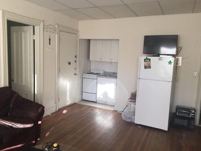 *Las imágenes son muestras representativas de la unidad anunciada. En algunos casos, las unidades reales que visita... - 35 Fairfield St Unidad 3A