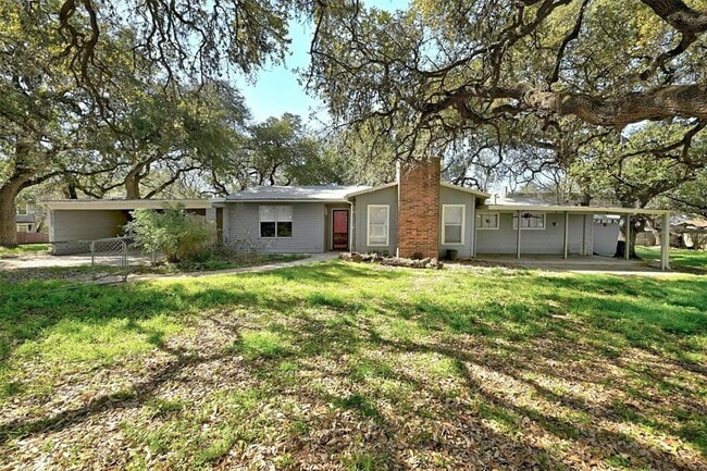 Building Photo - 810 S Center St Rental