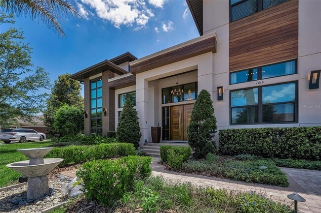 Photo - 1015 Bellamare Trail