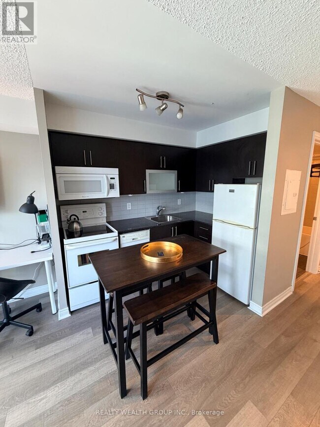 Photo - 50 Town Centre Court Unité 705