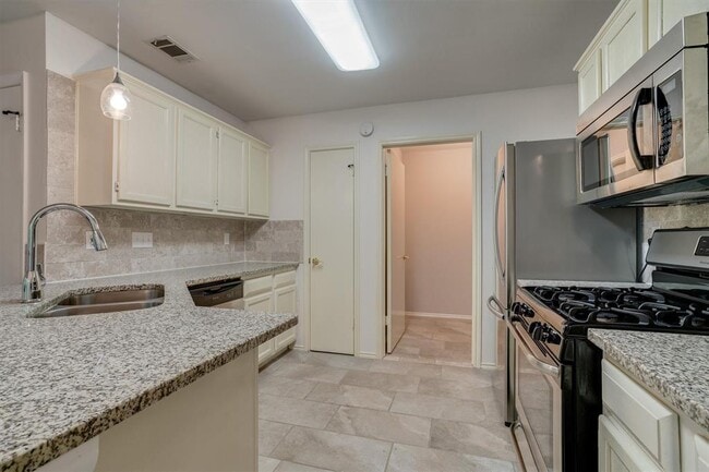 Photo - 13030 Staton Dr