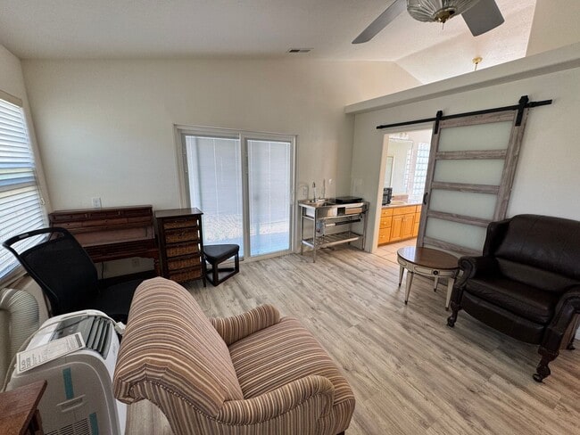 Photo - Remodeled, quiet Garden View 1 Bed Studio!