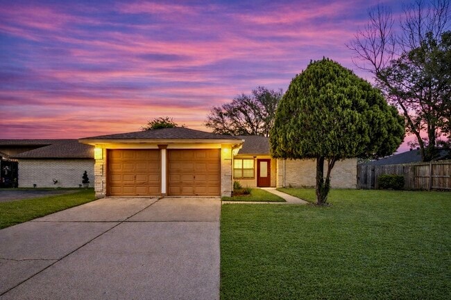 Building Photo - 1418 Pennygent Ln