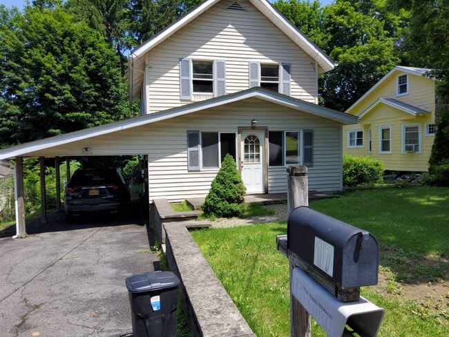 Photo - 17 Highland Ave House