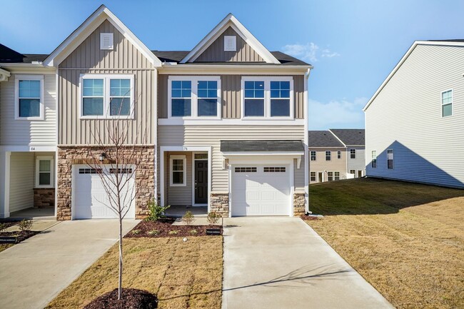 Building Photo - Brand New Townhome!