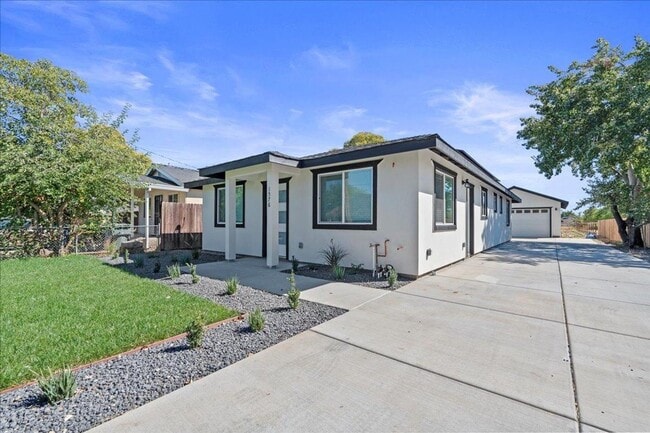 Photo - 4BR Home on 0.35-Acre Lot | Owned Solar