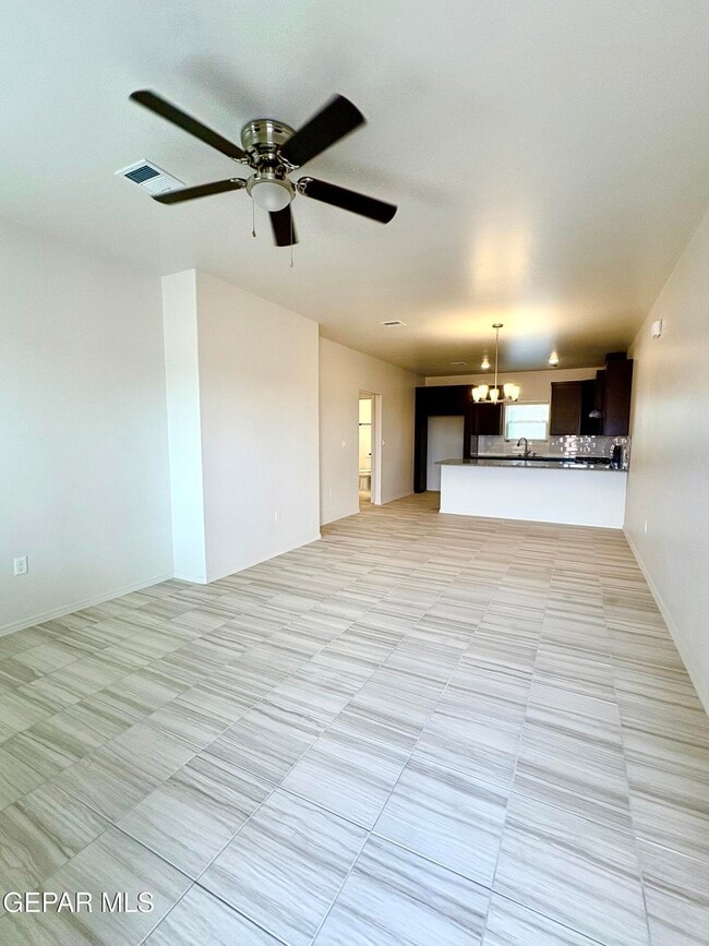 Photo - 8912 Norton St