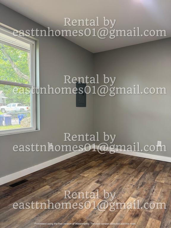 Photo - 218 Fisk Ave