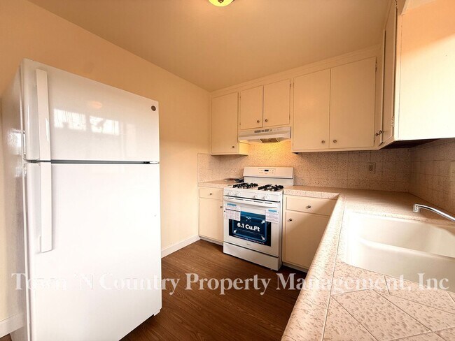 Photo - 239 W Alvin Dr Unit B