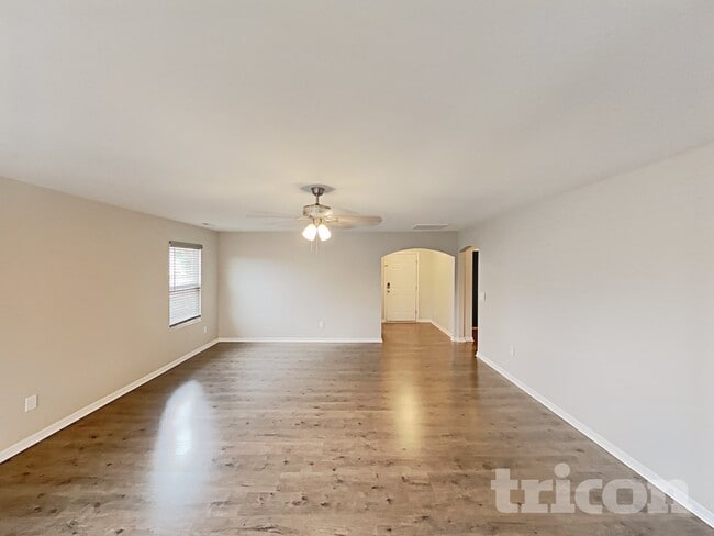 Photo - 5008 Shorthorn Way