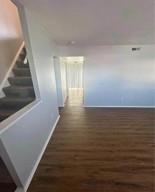 Photo - 1556 Meredith Dr