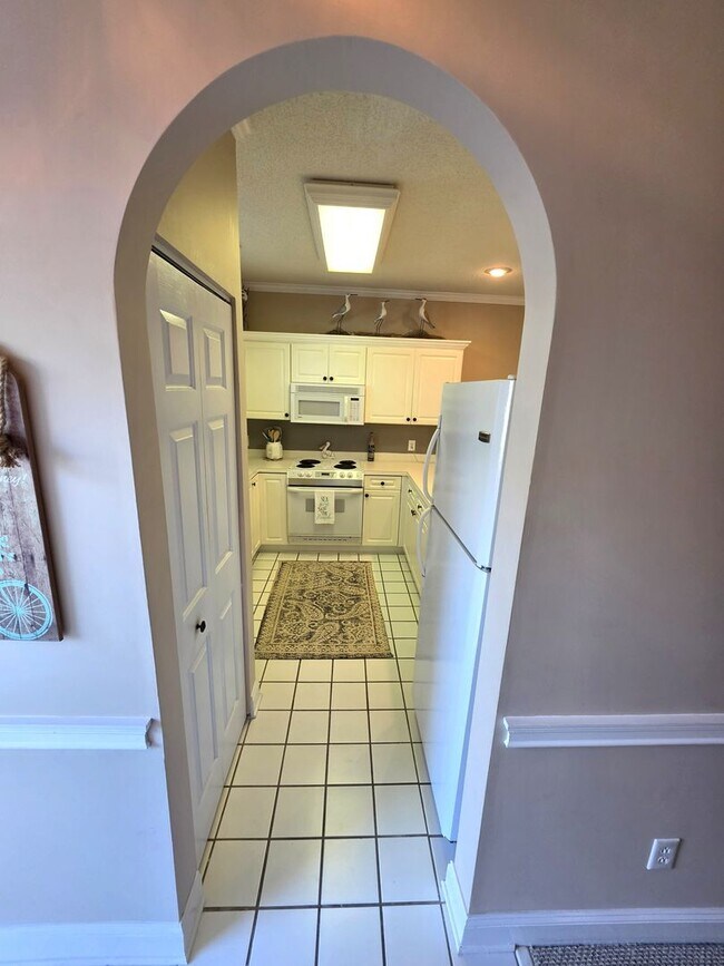 4231 Hibiscus Dr