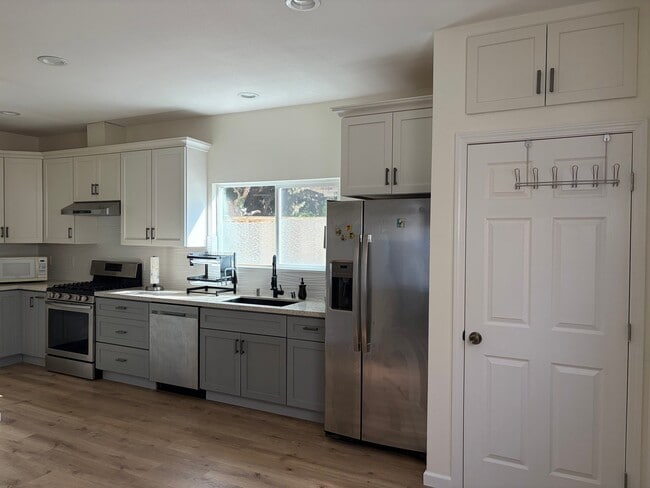 Photo - 4512 Darcelle Dr