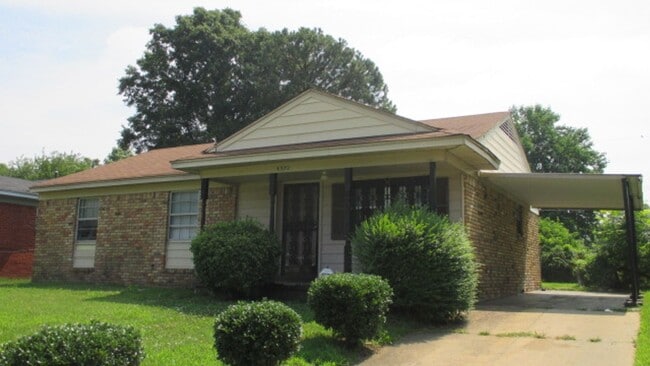 Building Photo - 4372 Deerland St
