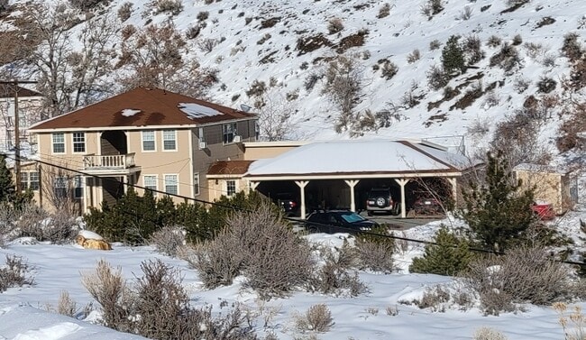 Photo - 2011 S Main St