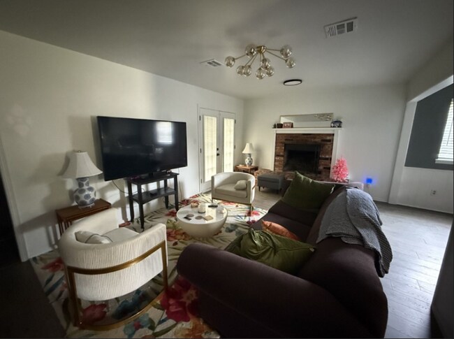 Photo - 1729 Lenox Dr