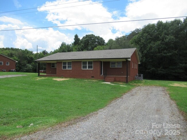 Photo - 1747 River Rd