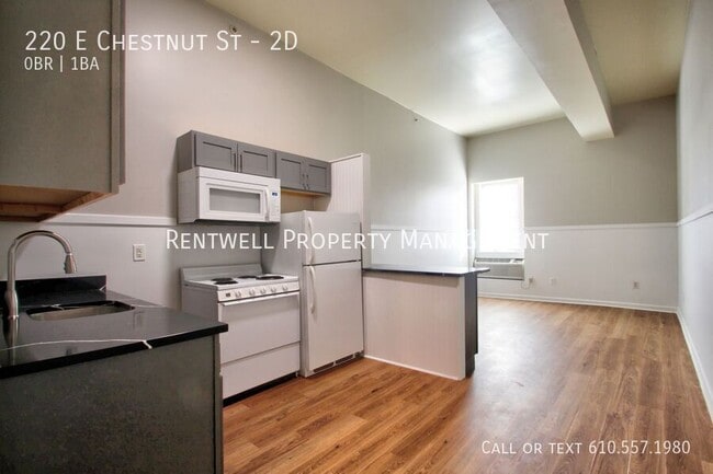 Photo - 220 E Chestnut St Unit 2D