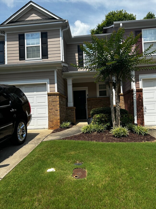 1023 Privy Ln