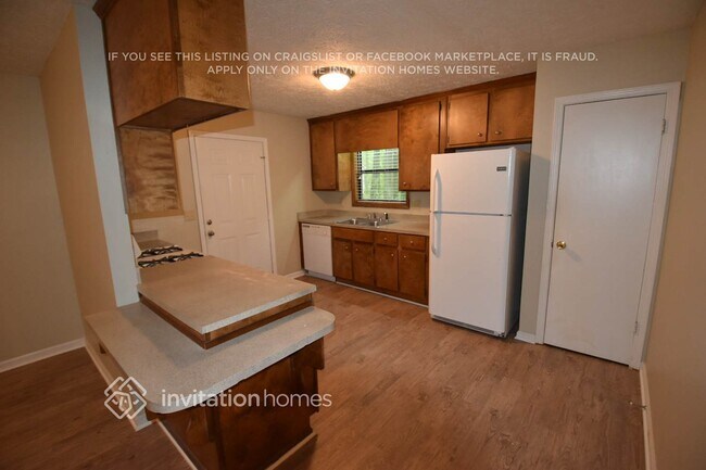 Photo - 3427 Hill Ln