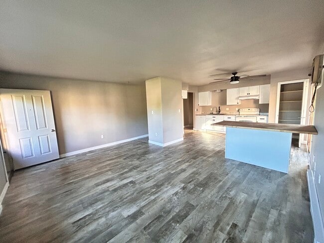Living room - 209 Misty Meadows Blvd