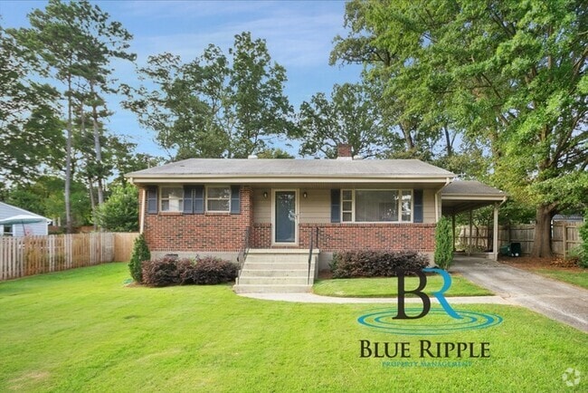 Building Photo - 3BR/1Bth with Covered Patio and Large Stor... Rental