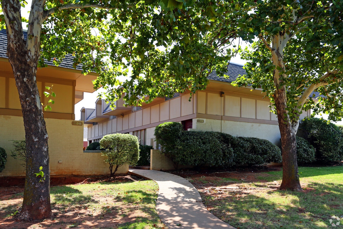 Primary Photo - Kennedy Place Townhomes