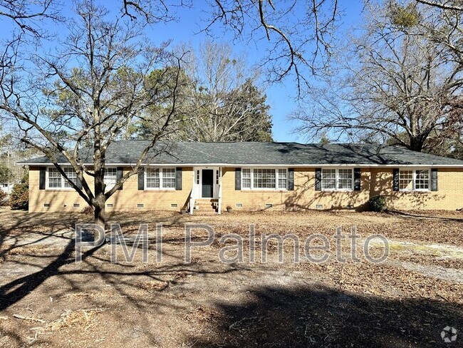 Building Photo - 1300 Woodland Drive Rental